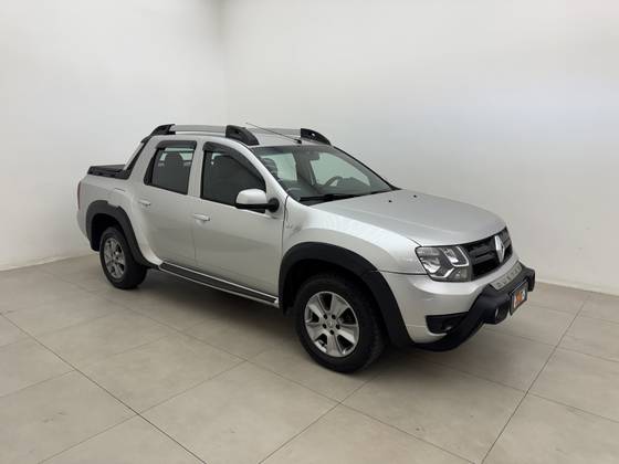 RENAULT DUSTER OROCH 2.0 16V HI-FLEX DYNAMIQUE AUTOMÁTICO RENAULT DUSTER OROCH 2.0 16V HI-FLEX DYNAMIQUE AUTOMÁTICO
